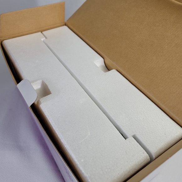 Avon 2004 Presidents Club Holiday Cracker Server - Ceramic - Picture 12 of 13